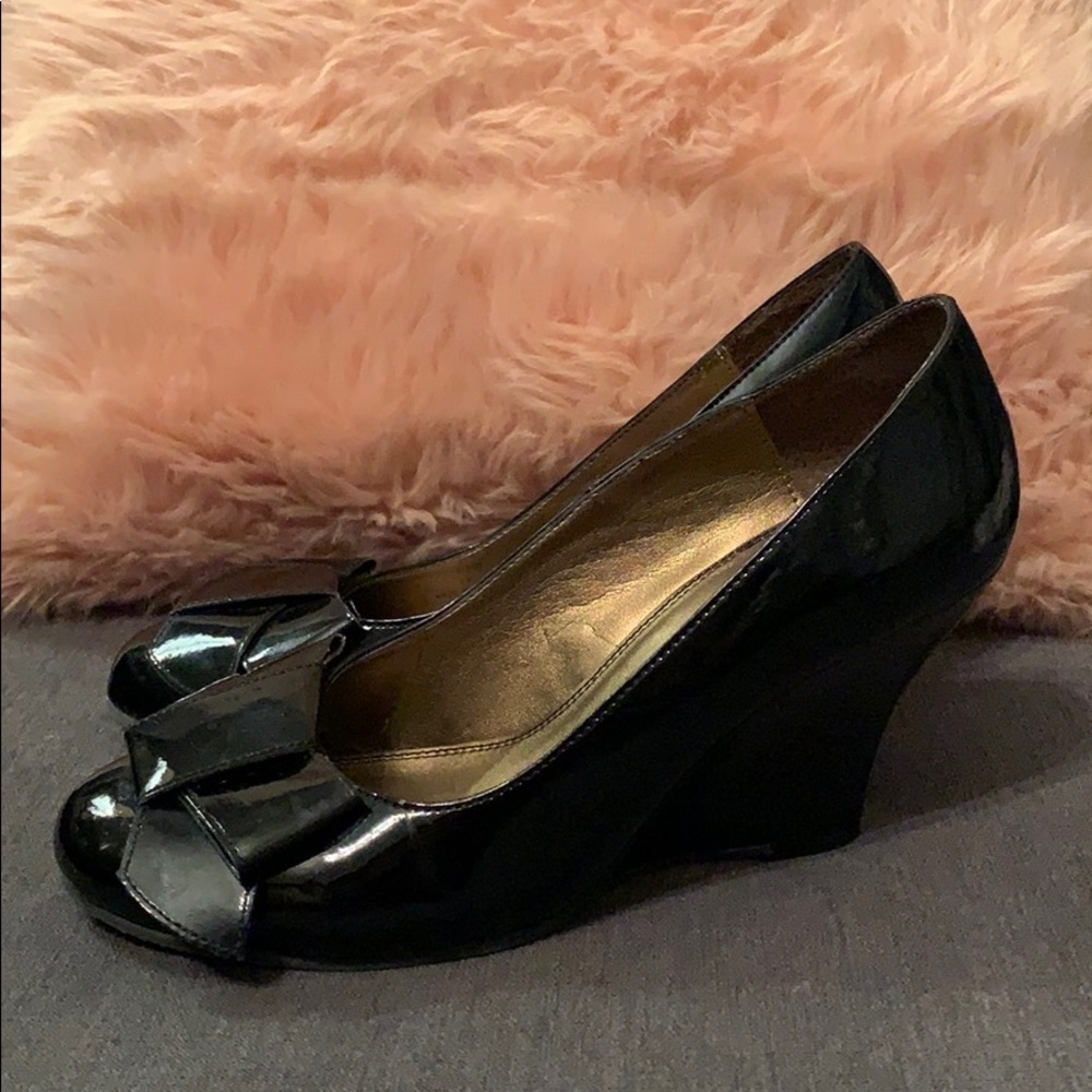 Unisa wedge shoes sz 7.5
